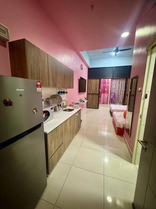 Hello Kitty Homestay - Cameron Highlands - Spacious Studio - Perfect For Families - Sleeps 4 And Baby Tanah Rata Luaran gambar
