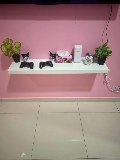 Hello Kitty Homestay - Cameron Highlands - Spacious Studio - Perfect For Families - Sleeps 4 And Baby Tanah Rata Luaran gambar
