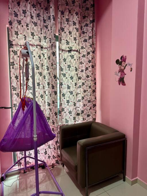 Hello Kitty Homestay - Cameron Highlands - Spacious Studio - Perfect For Families - Sleeps 4 And Baby Tanah Rata Luaran gambar